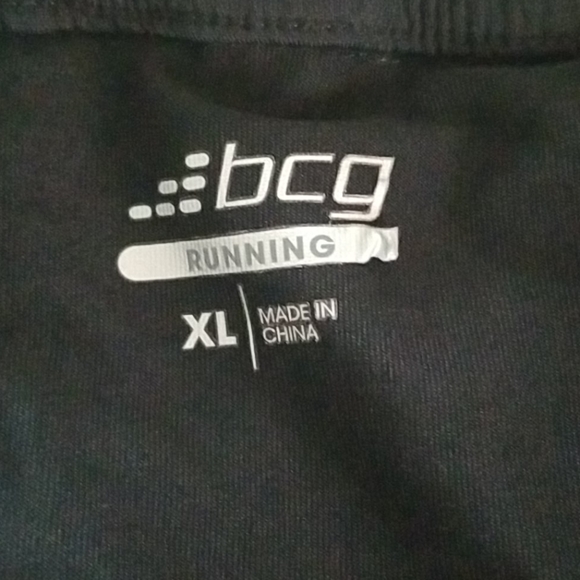 Shorts - Picture 2 of 4